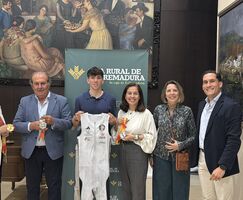 Caja Rural firma un acuerdo para apoyar al joven atleta de la regin David G Zurita 