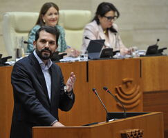 Cotrina ofrece a Guardiola retirar la enmienda de totalidad a PGEx 2026 si rompe con Vox