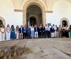 Guardiola muestra su apoyo a vctimas de Almera y brinda a Andaluca medios del Infoex