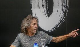 Muere Robe Iniesta a los 63 aos Robe extremoduro y poeta