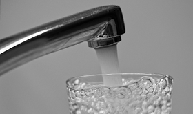 FACUA urge al Ayuntamiento de Badajoz a revisar la infraestructura del suministro de agua