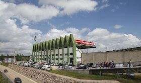 Partido de ftbol solidario del CP Cacereo a favor de Cruz Roja Juventud