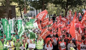 Los sindicatos convocan una huelga indefinida para exigir a Sanidad un Estatuto Marco 