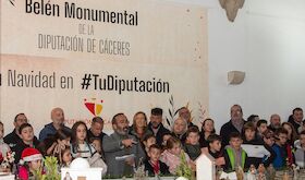 Luces del Beln Monumental Diputacin Cceres ya iluminan el portal y ms de 300 figuras