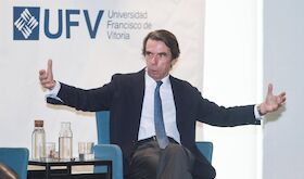 Aznar censura el populismo de Vox por priorizar el ataque a Guardiola