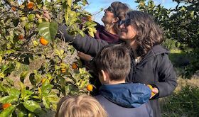 Irene de Miguel afronta la jornada de reflexin con un da de campo con familia y amigos