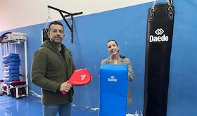 Pabelln municipal Maestro Kim de Cceres estrena material deportivo para artes marciales