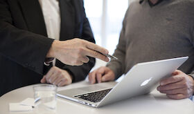 Empresas digitales en Espaa qu roles tienen en el desarrollo del pas