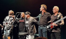 Triana actuar en Badajoz dentro de su gira La Llama Sigue Viva 50 aniversario