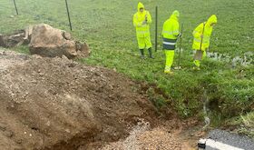 Diputacin trabaja en la reparacin de la CC350 tras abrirse un socavn por las lluvias