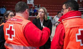 Felipe VI y Pedro Snchez trasladan a Guardiola su preocupacin ante efectos temporal