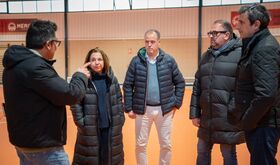 Alcalde de Mrida visita pistas del polideportivo de Nueva Ciudad tras su reforma integral