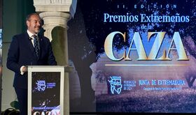 En II Premios extremeos de la caza Ramrez La caza llena pueblos cada fin de semana