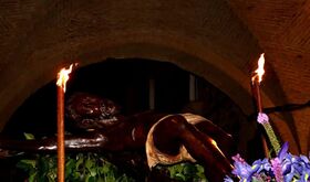 La Esperanza y El Cristo Negro procesionan en Cceres este Mircoles Santo