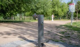 Los parques y jardines de Mrida estrenan nuevo mobiliario urbano gracias al Ayuntamiento