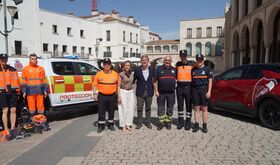 Ayuntamiento Badajoz otorga 160000 a renovar uniformes y dos vehculos Proteccin Civil