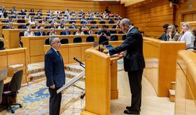 El senador de Vox por Extremadura ngel Pelayo Gordillo jura acatar la Constitucin