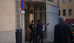 David Snchez entra a la Audiencia Provincial de Badajoz por la puerta trasera