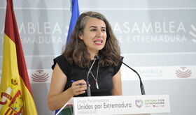 De Miguel Son PGEX para fardar y hacerse la foto no para mejorar la vida de extremeos