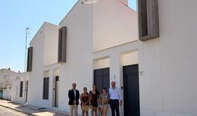 Junta entrega llaves a adjudicatarios de 4 viviendas VPO en Robledillo de Trujillo