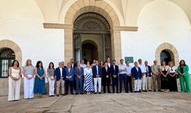 Guardiola muestra su apoyo a vctimas de Almera y brinda a Andaluca medios del Infoex