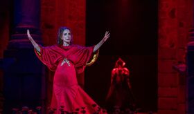 Tras su estreno en Festival de Mrida Fedra en los infiernos premiada en San Javier