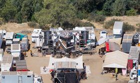Asistentes a fiesta ilegal de La Granja comienzan a abandonar paraje de forma escalonada