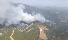 Evacuadas 600 personas de diferentes poblaciones por incendio forestal en Pinofranqueado