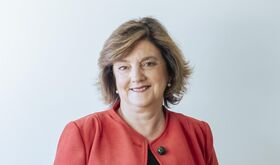 La candidata al Rectorado de la UEx reclama transparencia y seguridad jurdica 