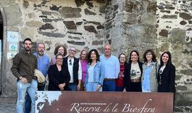 Campaa de fomento de la lectura Tesoros de papel recorre la comarca de Campo Arauelo