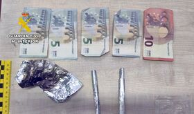 Detenido en Villafranca con 18 papelinas de cocana y herona dispuestas para su venta