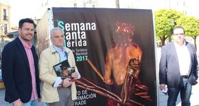 La Plaza de Espaa de Mrida ya est abierta al pblico y engalanada para la Semana Santa