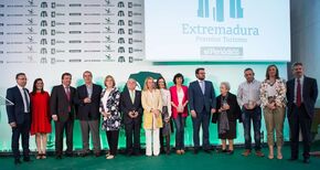 Guillermo Fernndez Vara participa en la Entrega de los Premios de Turismo de Extremadura