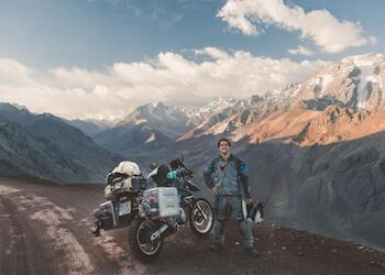 Agustín Ostos. Soy Tribu. Viajero.