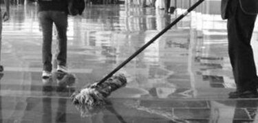 Trabajadoras de limpieza de los hospitales de Mérida y Almendralejo retoman sus protestas