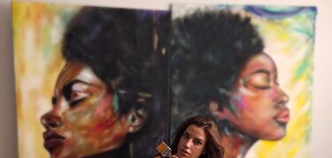 Artista extremeña, Martina Cortés, expone en el Museo Pérez Comendador-Leroux