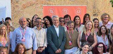 Unas 50 empresarias y emprendedoras participan en Olivenza en el primer Desayuno EME 