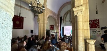 Cien mujeres cooperativistas acuden en Alburquerque a campus sobre retos de su actividad