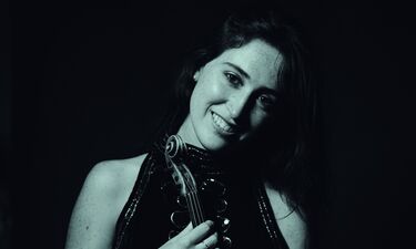 La violinista Alexis Hatch debuta con la OEx  en sendos conciertos en Badajoz y Cáceres