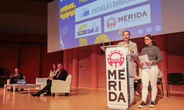 IES Emérita Augusta organiza coloquio en Mérida sobre las elecciones al Parlamento Europeo