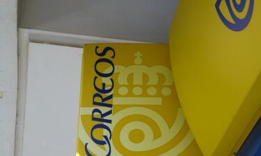 Oficinas de Correos, Seguridad Social y Extranjería comienzan a atender a migrantes