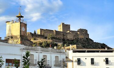 Isabel Gemio y Luis Landero lideran fundación Asociación Amigos Castillo de Alburquerque