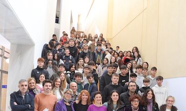 Alumnos de cuatro institutos protagonizan un pleno sobre igualdad en la Diputación Badajoz