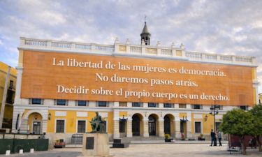 Moción del PSOE-Badajoz para reafirmar compromiso con defensa derechos mujer