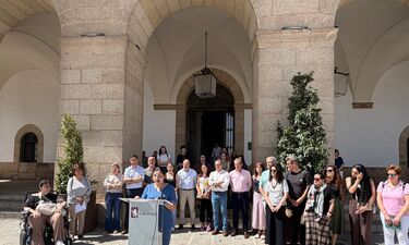 Cáceres muestra su repulsa por los asesinatos de mujeres víctimas de la violencia machista