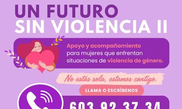 FEXAMUR llena las calles de Badajoz con carteles para concienciar sobre violencia género