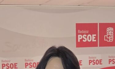 Concha Baños presenta su precandidatura a las primarias del PSOE de Badajoz