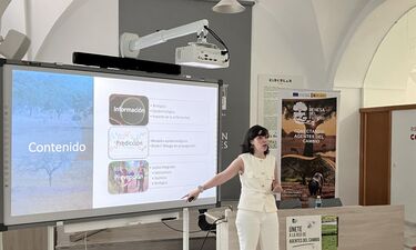 Investigadora de Cicytex presenta el desarrollo de su estudio sobre Fitóftora en Sudáfrica