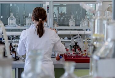 Colegio Ingenieros Industriales Extremadura urge fomentar vocaciones STEM entre mujeres