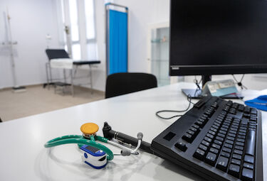 El Colegio de Médicos de Badajoz condena la agresión sufrida por una doctora en Villanueva